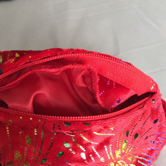 Custom sorts of hand purses. - Picture 2 of 2